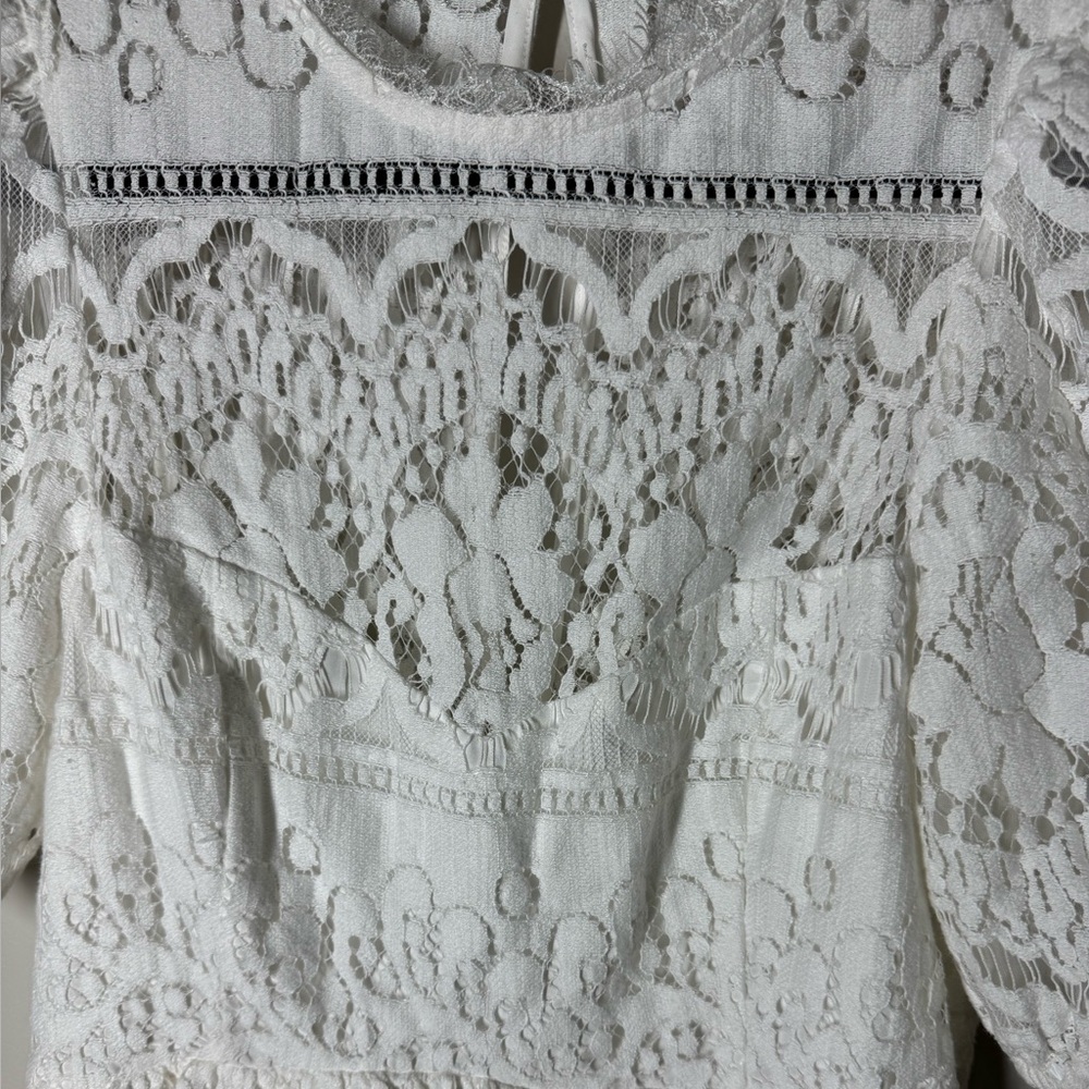 SAYLOR FERA White Women’s Lace Peplum Top Sz. S - Picture 5 of 12